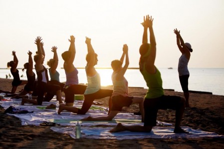 Outdoor-Yoga-Summer-Yoga-Daily-Downward-Dog-The-Travel-Yogi Outdoor Yoga Summer Yoga Daily Downward Dog The Travel Yogi