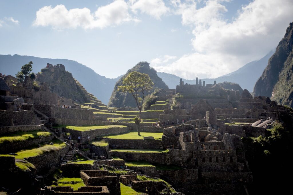 Visiting MAchu Picchu via Dropbox.